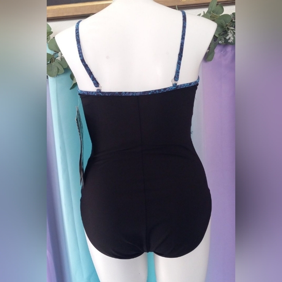 Carolina Slim Beach Bosy suit - Picture 4 of 6